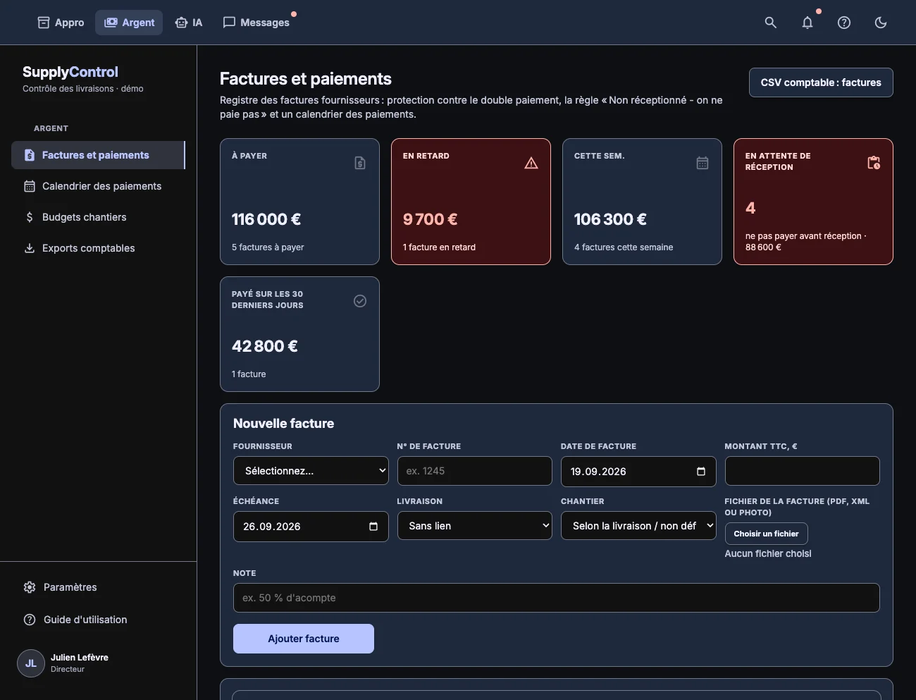 Factures et paiements : à payer, en retard, et le calendrier des paiements, thème sombre